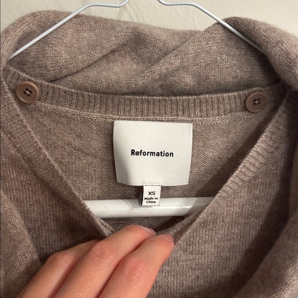 Reformation Elena Cashmere Scarf Tank XS  (Color - Toast) - Picture 7 of 11